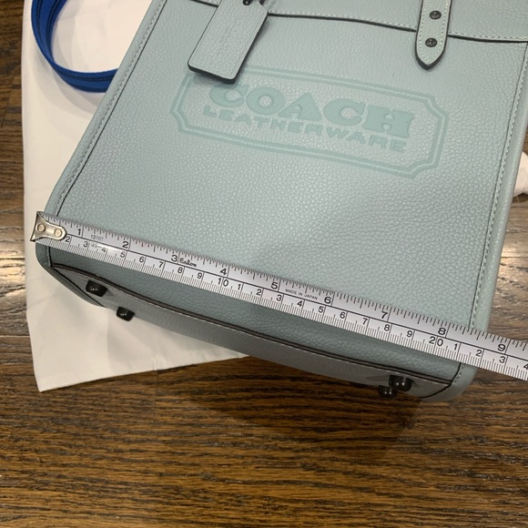 New Coach Field Tote Pebble Leather 22 Light Blue - Picture 13 of 15